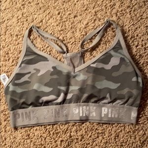 sports bra